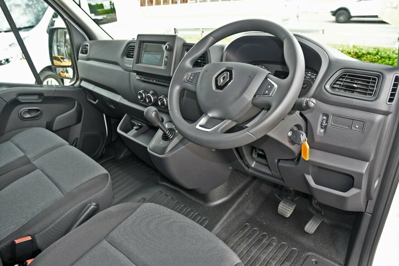 2020 Renault Master Van X62 Phase 2 Short Wheelbase Van Image 9