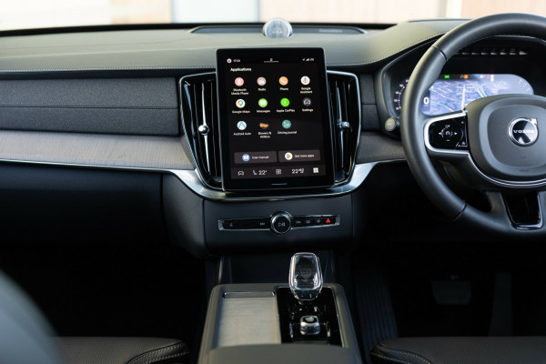 2025 MY26 Volvo XC90 L Series Ultra B5 Dark SUV Image 23
