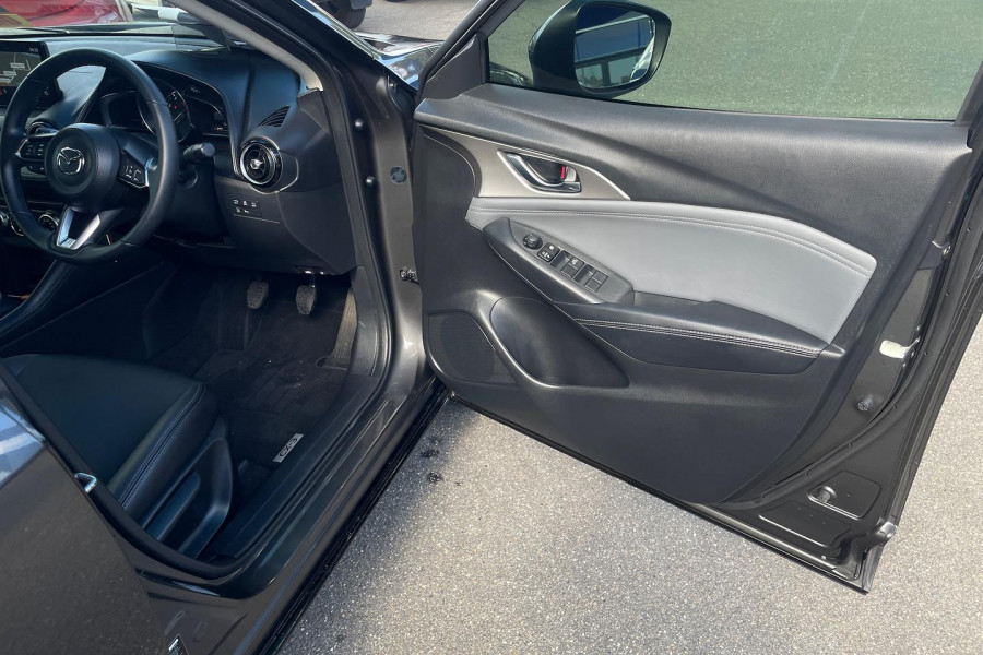 2021 Mazda CX-3 DK sTouring SUV Image 12