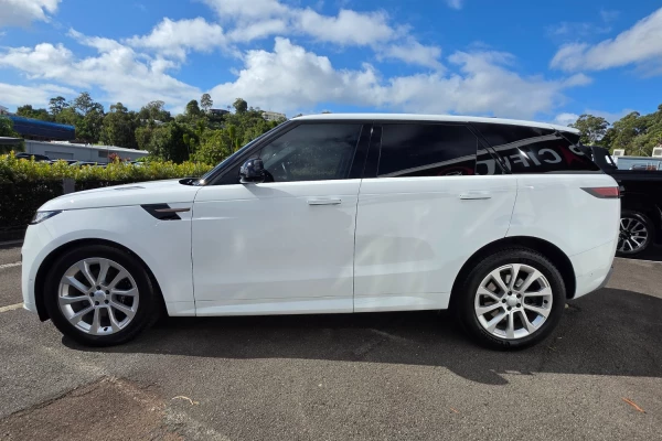 2023 MY24 Land Rover Range Rover Sport L461 D300 Dynamic SE SUV Image 6