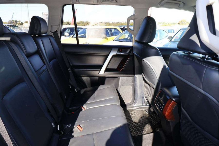 2016 Toyota LandCruiser Prado GDJ150R VX SUV Image 10