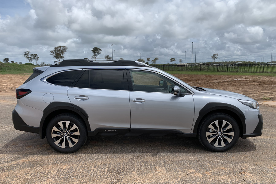 2024 Subaru Outback 6GEN AWD Touring SUV Image 8