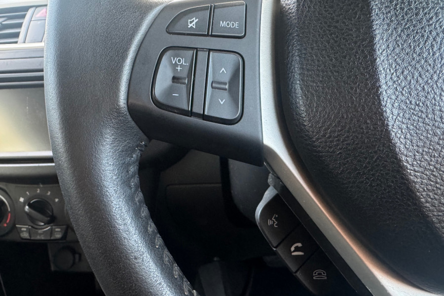 2015 Suzuki Swift FZ GL Navigator Hatch Image 16