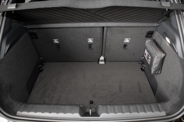 2026 MINI Aceman J05 SE Favoured Hatch
