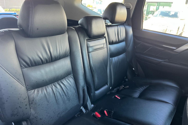 2018 Mitsubishi Pajero Sport QE GLS SUV Image 14