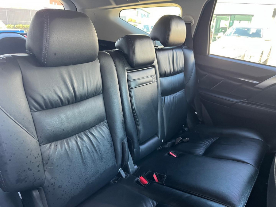 2018 Mitsubishi Pajero Sport QE GLS SUV Image 14