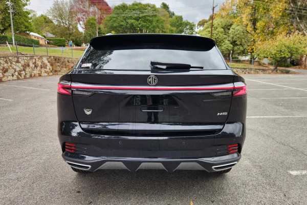 2025 MG HS AS33 Essence SUV