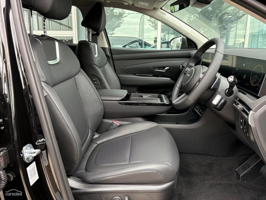 2026 Hyundai Tucson NX4.V4 Hybrid Premium SUV Image 11