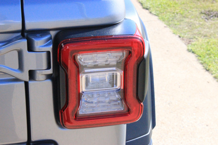 2020 MY21 Jeep Wrangler JL Unlimited Rubicon Hardtop Image 16