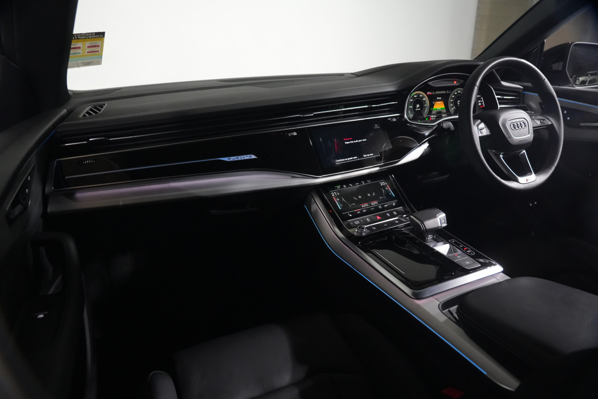 2024 Audi Q8 F1 60 TFSI e S Line SUV