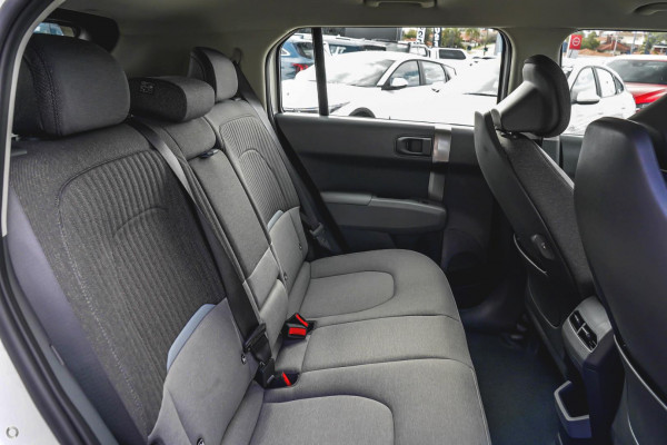 2026 MY27 Kia EV3 SV Air Long Range SUV Image 12
