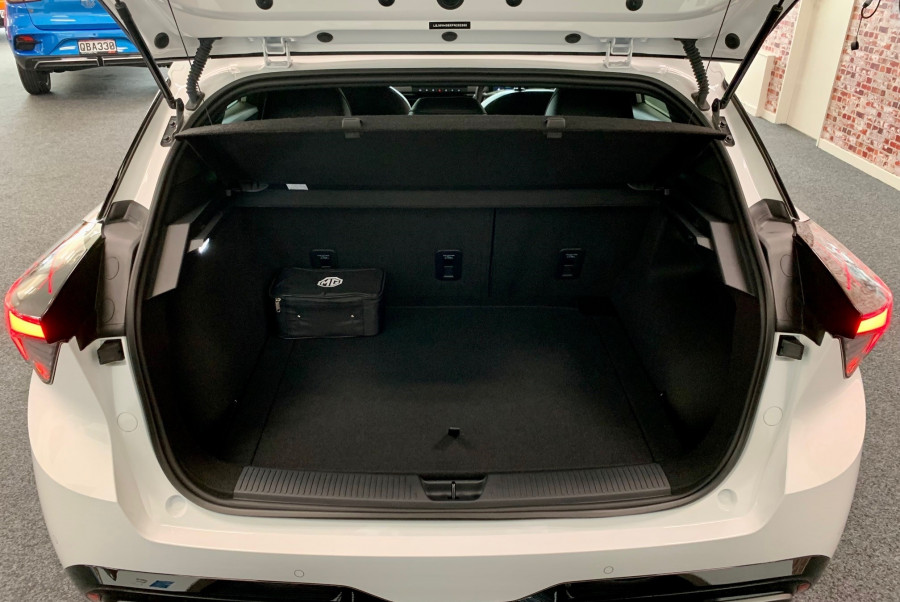 2024 MG MG4 XPOWER 320kW AWD Hatch Image 9