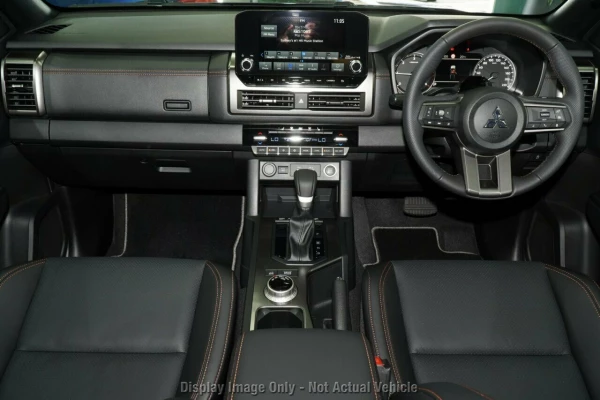 2026 Mitsubishi Triton MV Raider Ute Image 5