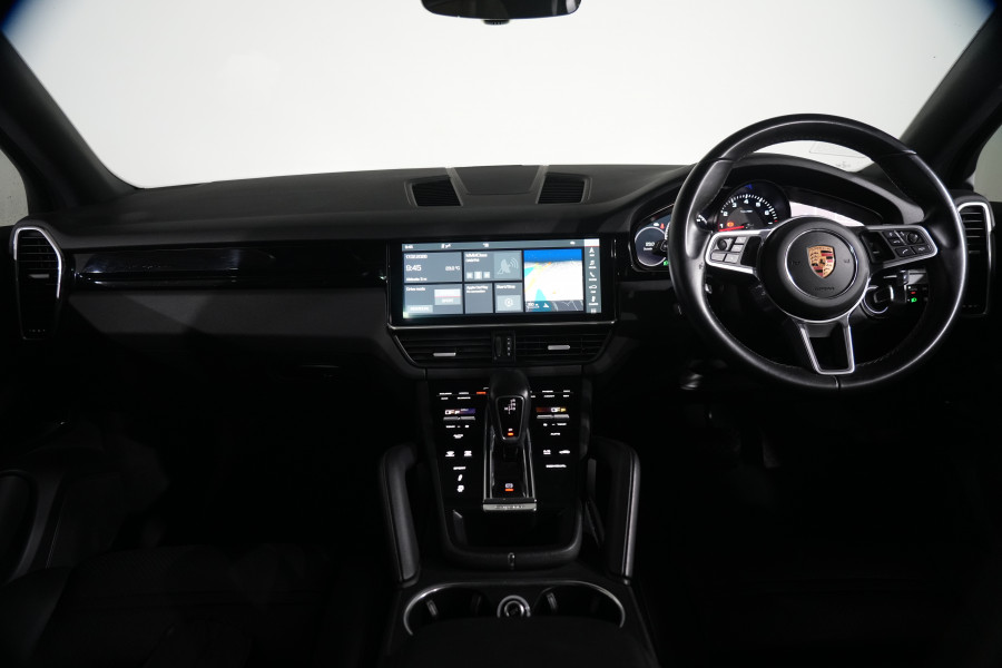 2020 Porsche Cayenne SUV Image 13