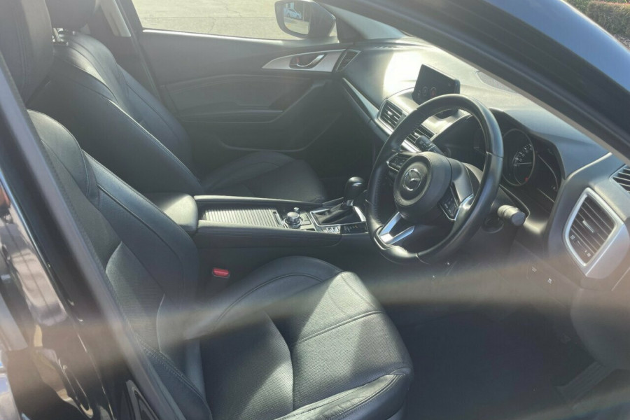 2017 Mazda 3 BN5278 Touring Sedan Image 16