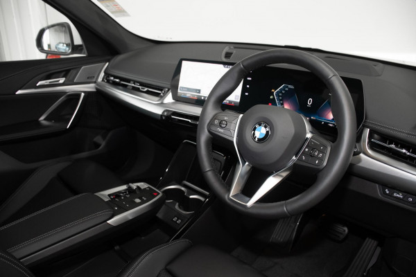 2026 BMW X1 U11 sDrive18i SUV image 6