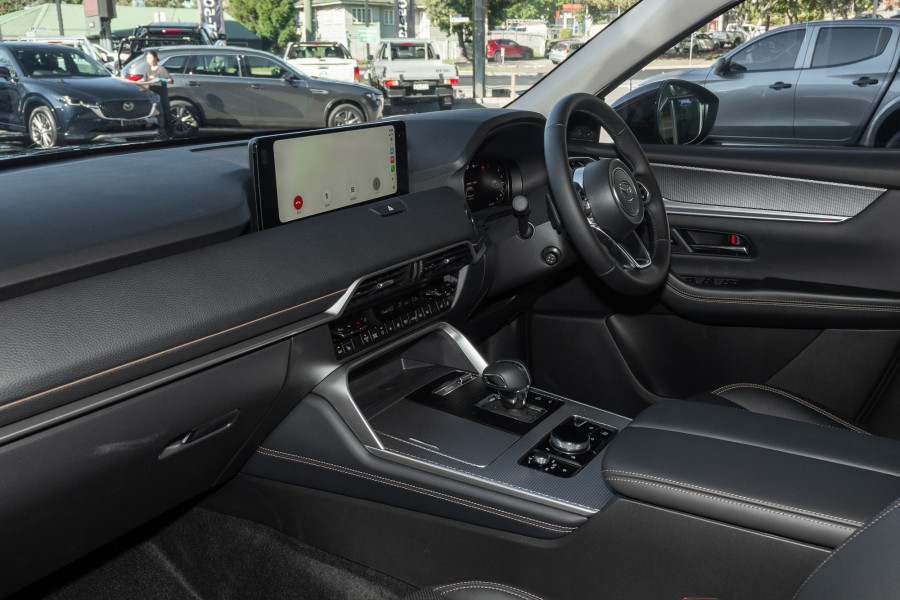 2026 MY25 Mazda CX-70 KJ G50e GT SUV Image 8