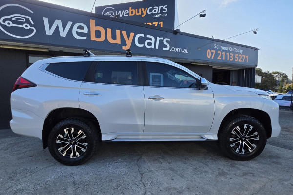 2020 Mitsubishi Pajero Sport QE GLS SUV Image 8