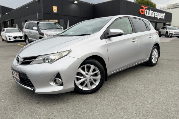 2014 Toyota Corolla ZRE182R Ascent Sport Hatch Image 1