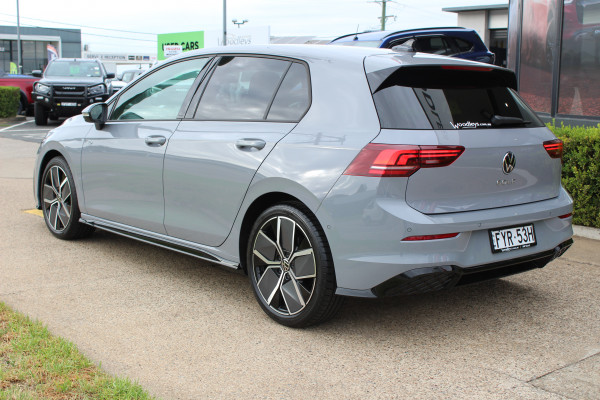 2025 Volkswagen Golf 8.5 110TSI R-Line Hatch Image 4