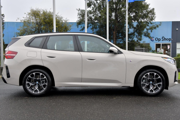 2026 BMW X3 G45 20 xDrive SUV image 3