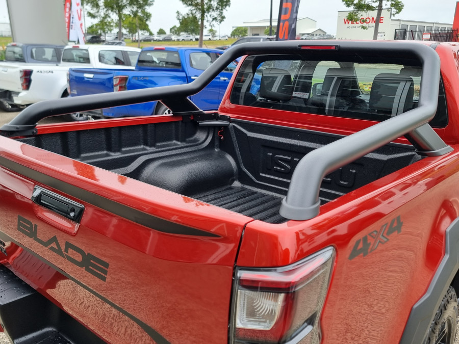 2026 Isuzu D-MAX RG BLADE Ute Image 12