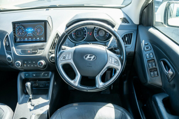 2013 MY14 Hyundai ix35 Series II SE SUV Image 10