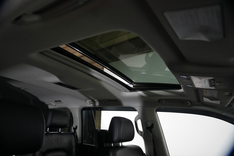 2018 Toyota LandCruiser Sahara SUV