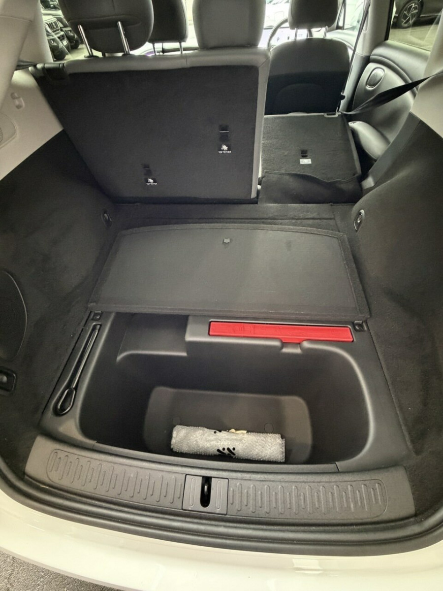 2026 MG IM6 S12L Platinum Wagon Image 14