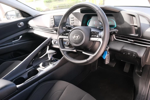 2024 Hyundai i30 CN7.V2 Hybrid Sedan Image 7
