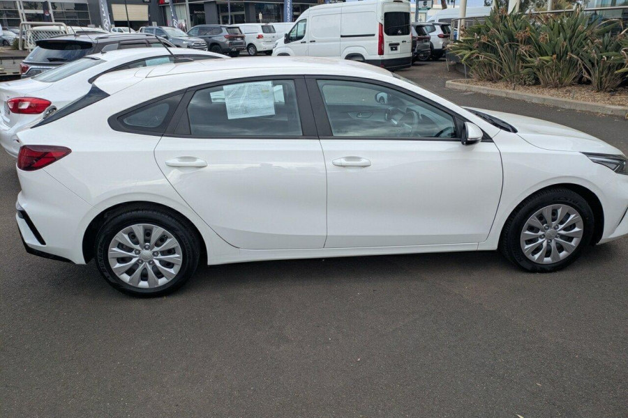 2021 MY22 Kia Cerato BD Sport Hatch Image 8