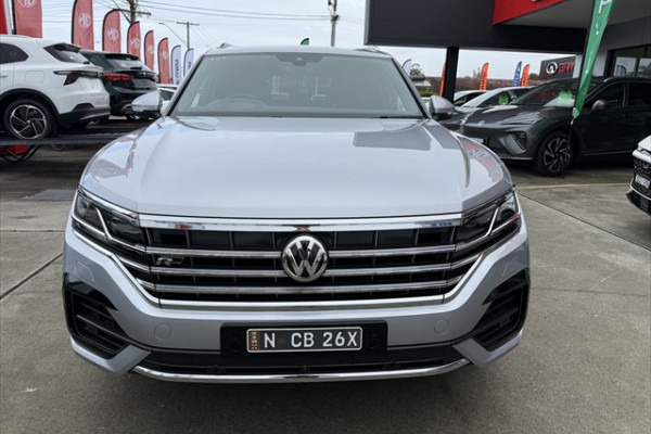 2020 MY21 Volkswagen Touareg CR 210TDI R-Line SUV Image 3