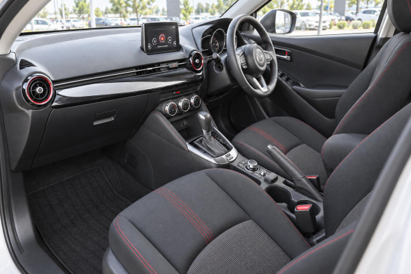 2026 Mazda 2 DJ Series G15 Evolve Hatch Image 16