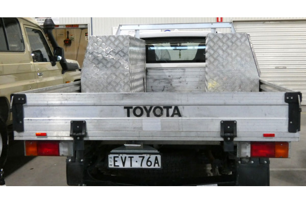 2022 Toyota HiLux TGN121R WORKMATE 4X2 Cab Chassis