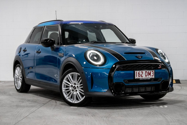 MINI Cooper S Classic F55 LCI
