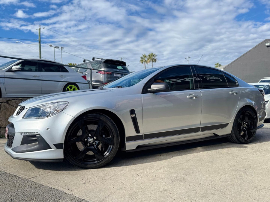 2016 HSV Clubsport Gen F2 R8 SV Black Sedan Image 1