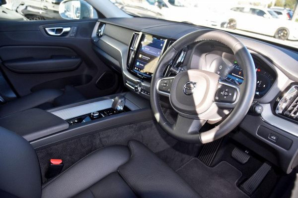 2025 Volvo XC60 UZ Plus B5 SUV Image 12