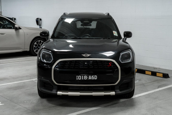 2026 MINI Countryman U25 S Favoured SUV image 4