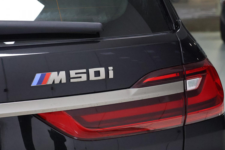 2022 BMW X7 G07 M50i SUV