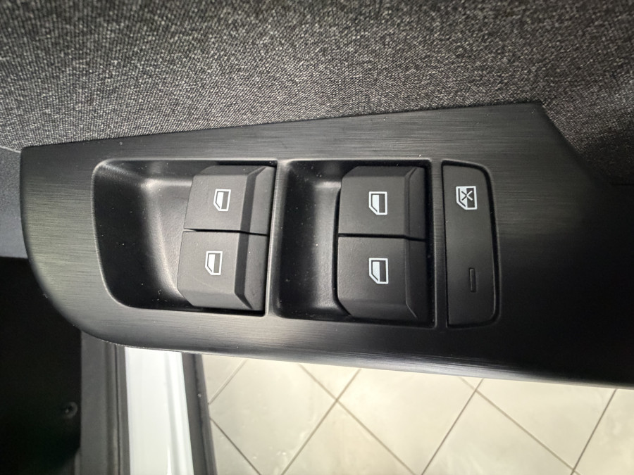2026 MY26.5 MG ZS ZS32 Excite Hybrid+ SUV Image 15