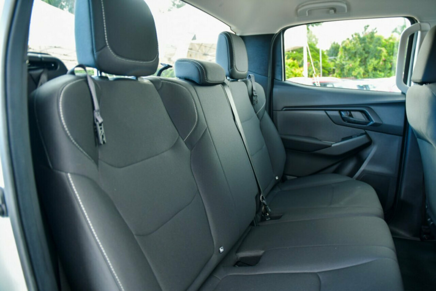 2026 MY25.5 Isuzu D-MAX RG SX Cab Chassis Image 7