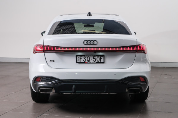 2025 Audi A5 B10 TFSI 150kW S line Sedan image 5