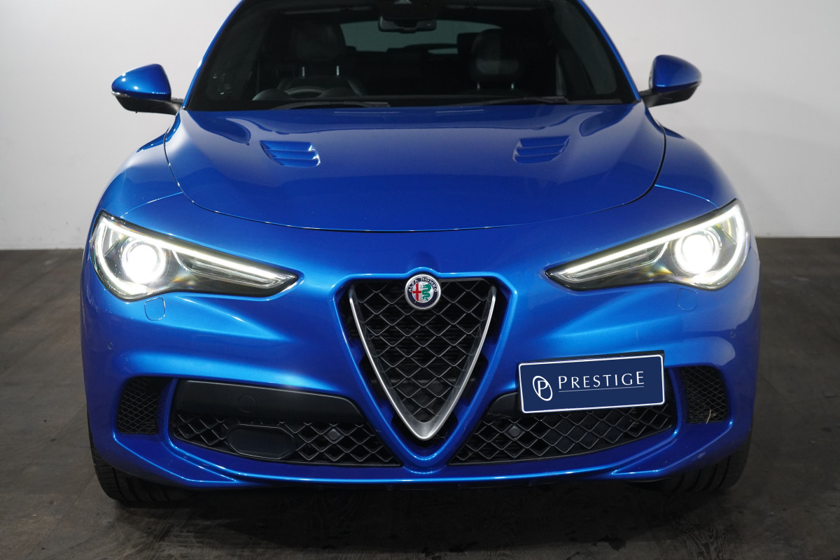 2019 Alfa Romeo Stelvio Quadrifoglio SUV Image 3
