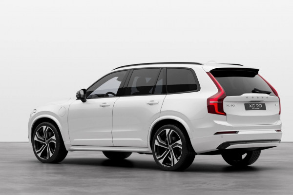 2023 MY24 Volvo XC90 L Series Recharge Ultimate T8 Plug-In Hybrid SUV Image 3