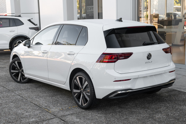 2025 Volkswagen Golf 8.5 Hatch Image 2