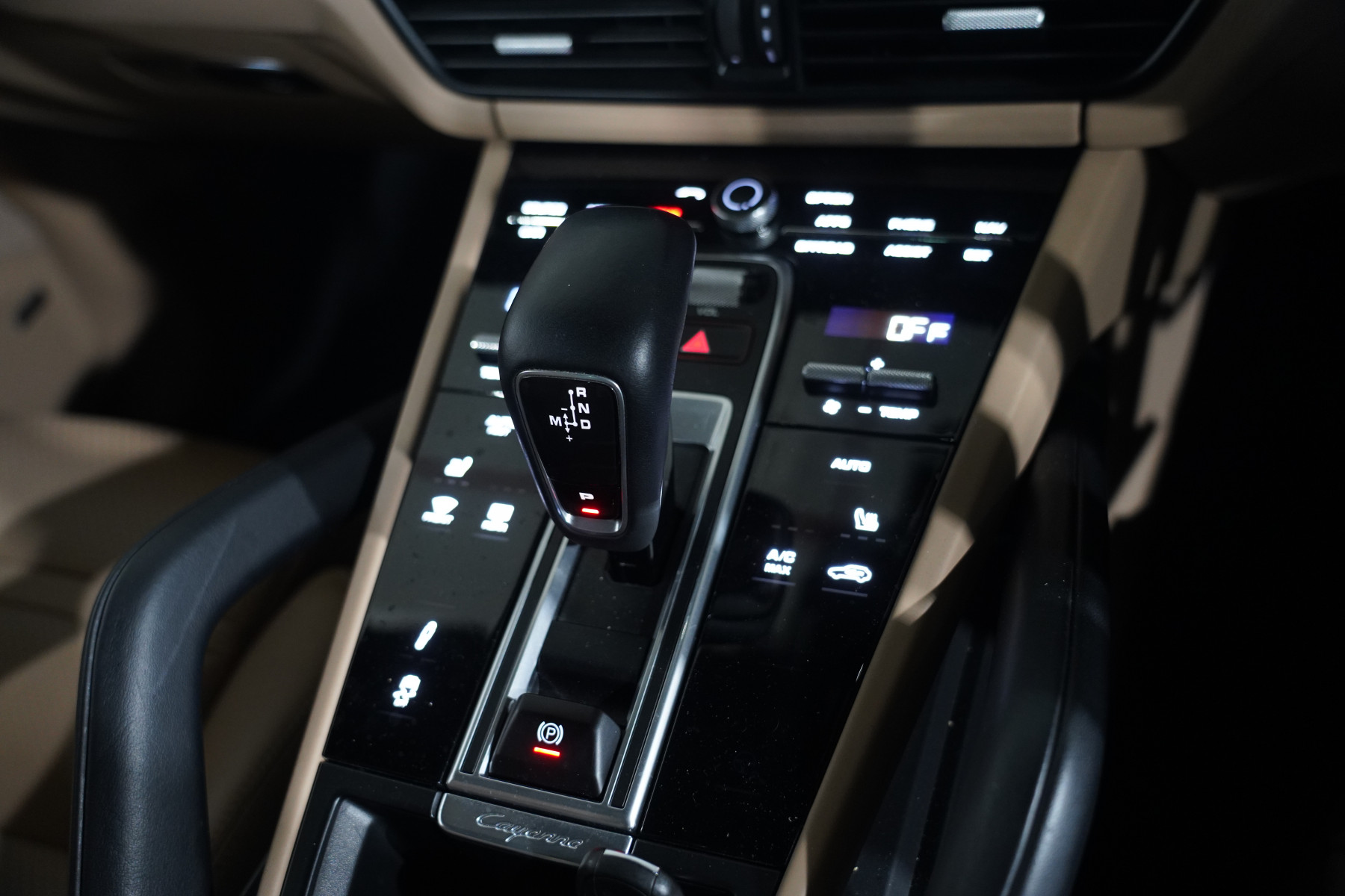 2019 Porsche Cayenne S SUV Image 16