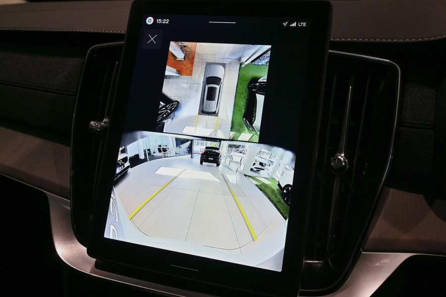 2026 Volvo XC90 L Series Ultra B5 Dark SUV Image 15