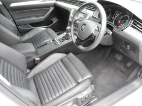 2015 MY16 Volkswagen Passat 132TSI COMFORTLIN Sedan