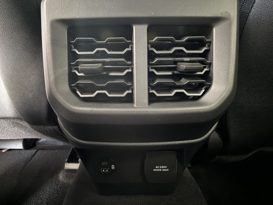 2026 MY26.5 Ford Ranger Super Duty  XLT Cab Chassis Image 15