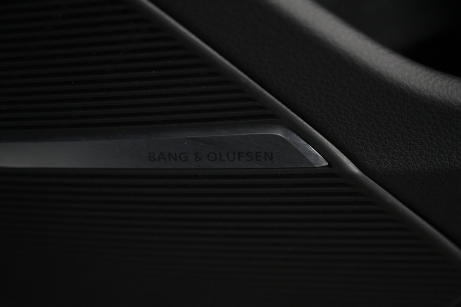 2024 Audi Q8 F1 60 TFSI e S Line SUV